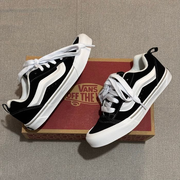 Vans Knu Skool skate - Noir et blanc - Neuves - Taille 36