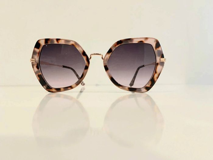 Lunette de soleil femme papillon léopard verres dégradés uvprotection catégorie 2 - photo numéro 2