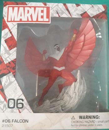 Falcon Figurine Schleich