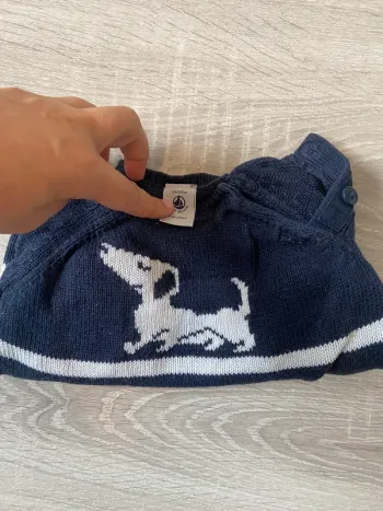 Pull bleu marine petit bateau chien 6 mois