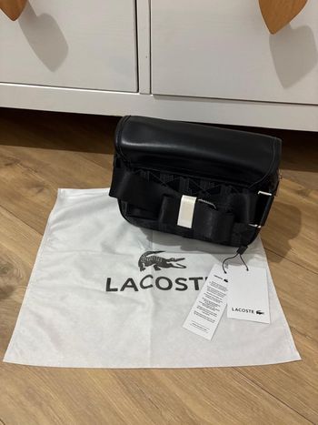 Saccoche Lacoste noir 