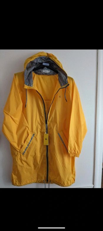 Grand k-way long jaune taille 2