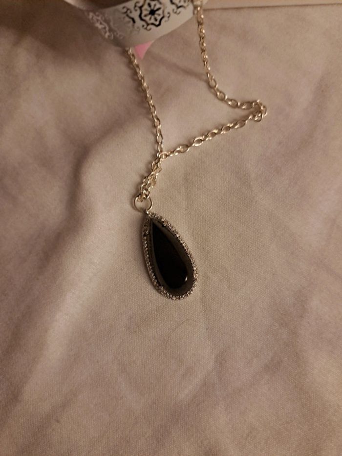 Collier argenté acier inoxydable avec pendentif forme gouttes - photo numéro 2