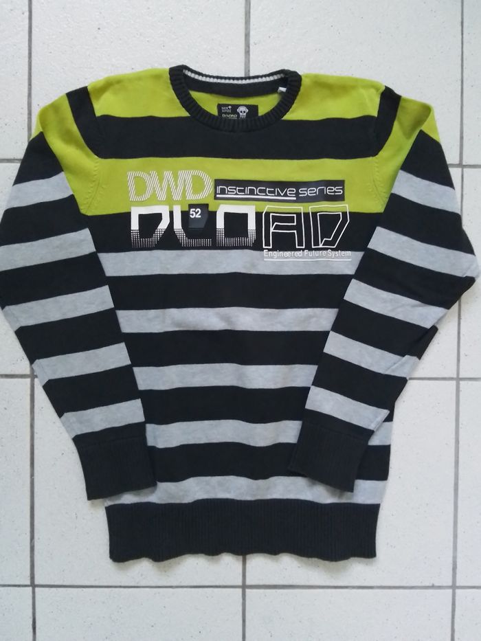 Pull en coton. Col rond. 9/10ans