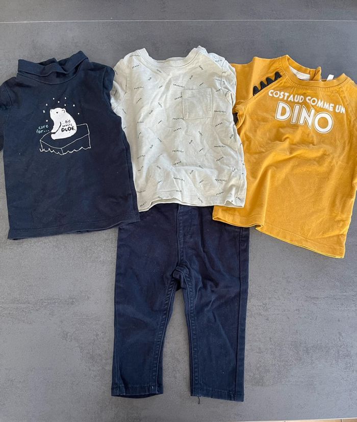 Lot de 3 tee-shirts à manches longues + un pantalon