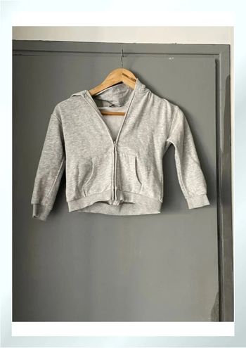 Gilet zippé à capuche 7 ans