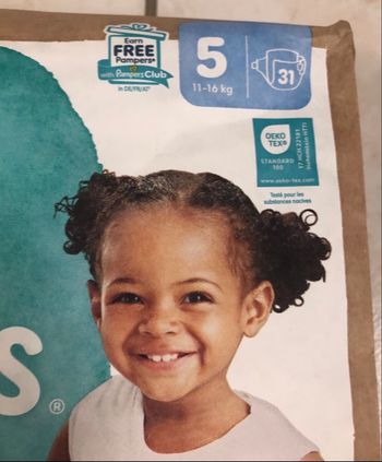 Lot de 62 couches Pampers harmonie taille 5 neufs dans emballage