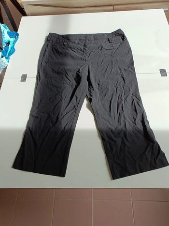 Pantacourt noir Kiabi taille 50