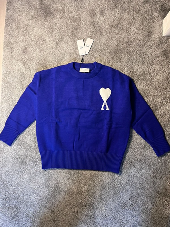 Pull bleu AMI M