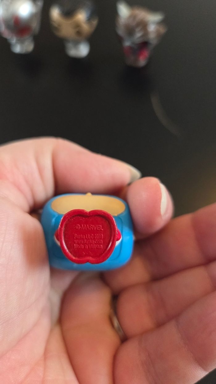 Lot 9 Funko pop Marvel - photo numéro 7