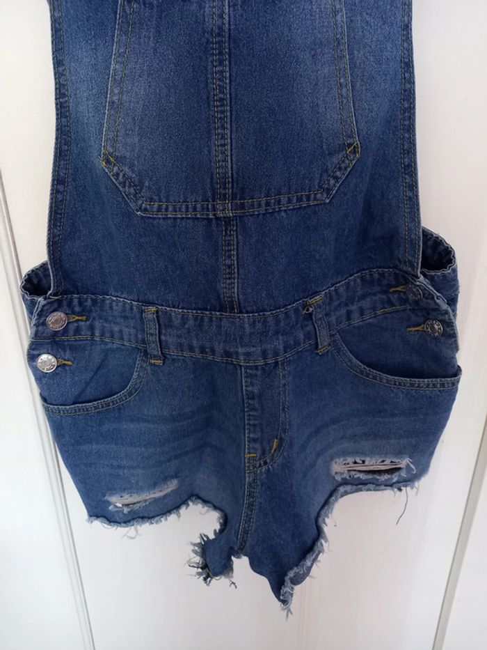 Salopette short jeans taille 40 - photo numéro 2