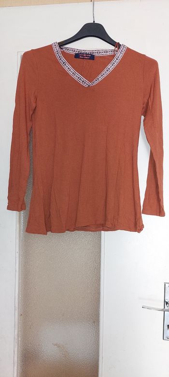 Haut marron cache cache