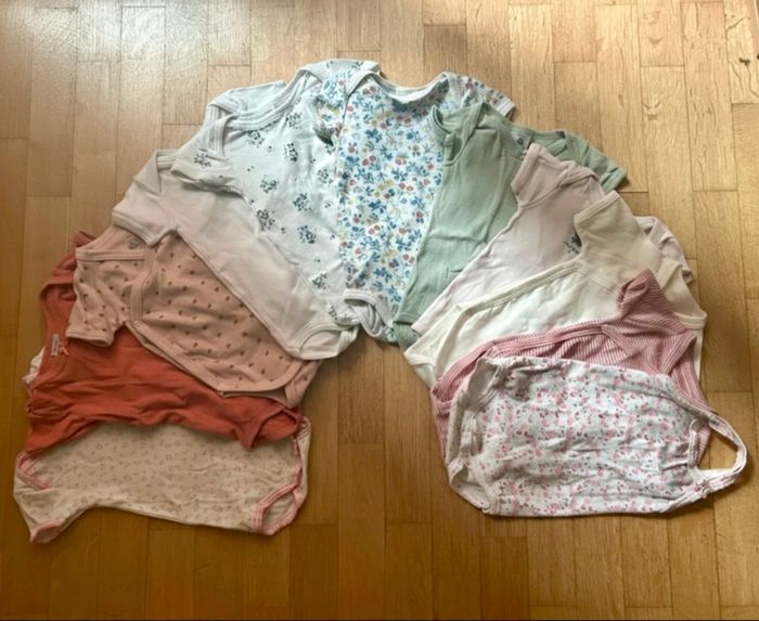 Lot de 11 bodies « Petit Bateau » manches courtes) - Taille 3 mois - photo numéro 3