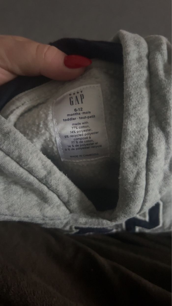Pull à capuche GAP - photo numéro 2