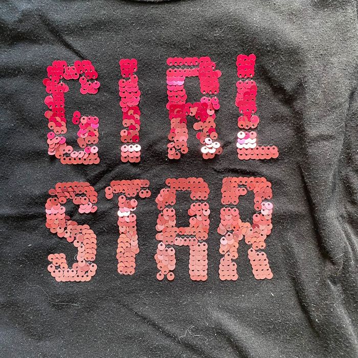 Haut noir avec strass - photo numéro 2