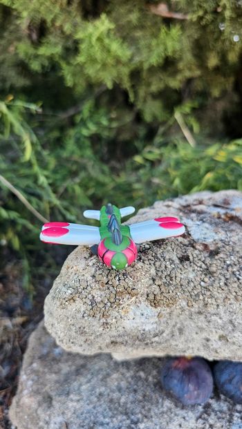 Super figurine Pokemon Nintendo finger puppet Yanmega