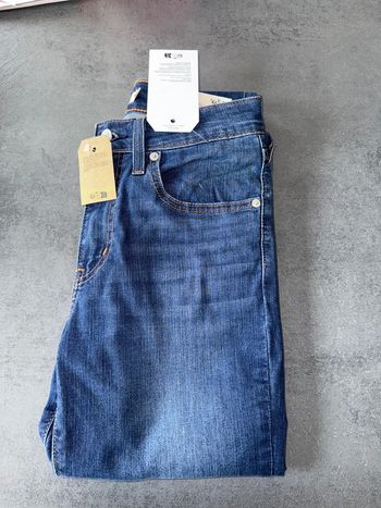 Jeans Lévis neuf