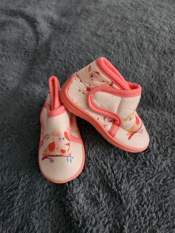 Chaussons taille 19