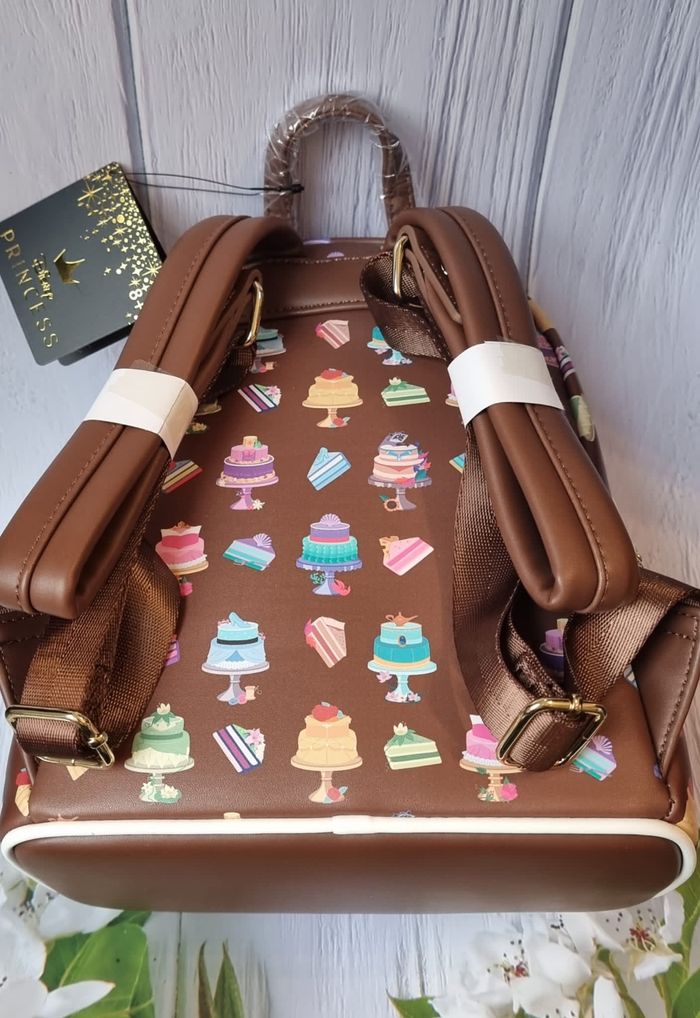 DISNEY - Princess Cakes - Sac à dos LoungeFly '23x28x10cm' - photo numéro 5