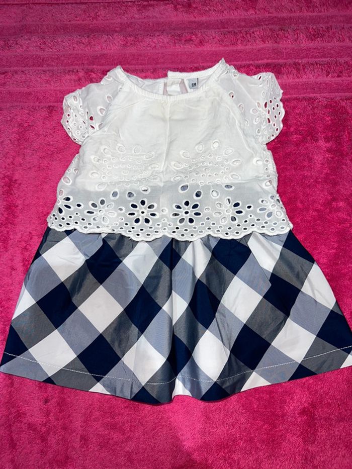 Robe manches courtes