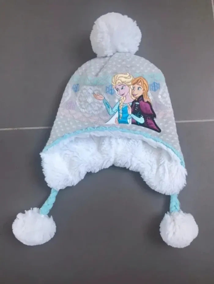 Bonnet reine des neiges neuf disney store 3-6 ans