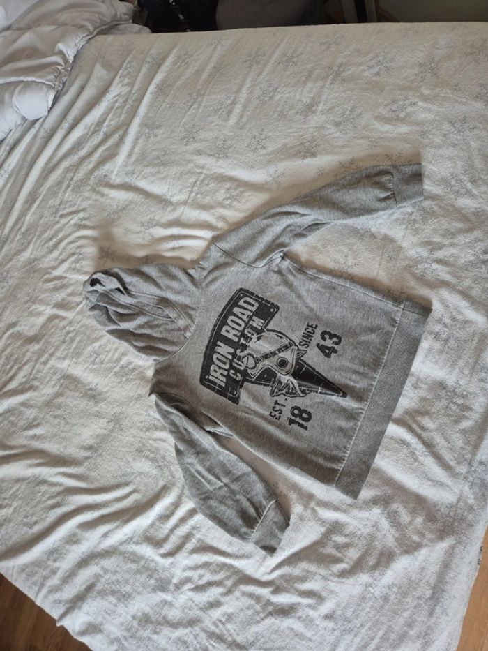 Pull kiabi 8 ans