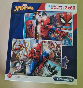 Puzzle 2x60 pièces  à partir de 5 ans spiderman