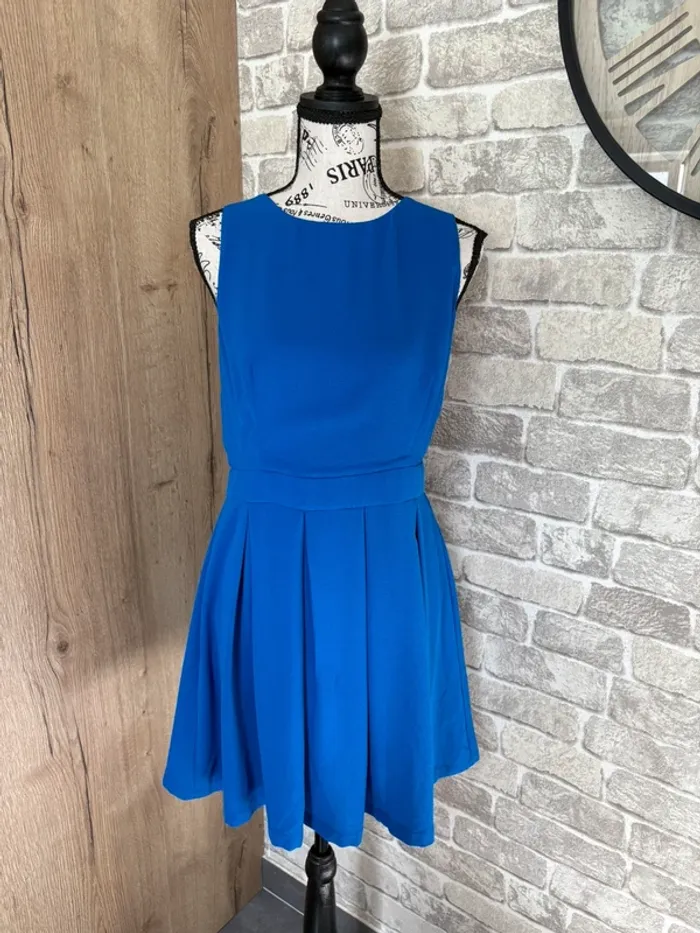 Robe patineuse chic taille L