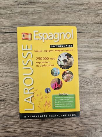 Dictionnaire Français espagnol Larousse