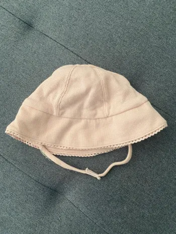 Chapeau neuf Kiabi