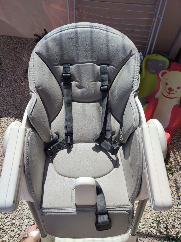 Chaise haute - photo numéro 5