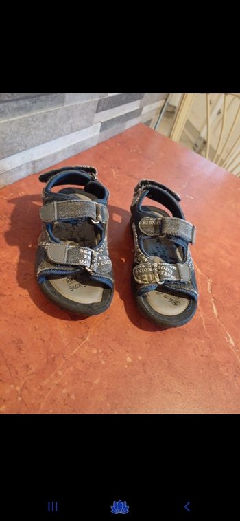 Chaussures garçon taille 26 / 27