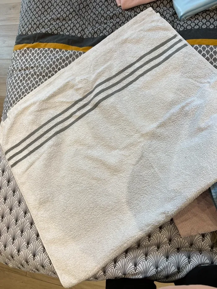 Serviette de bain blanche