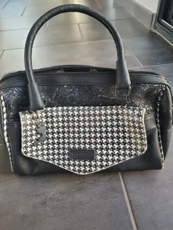 Sac à main forme bowling