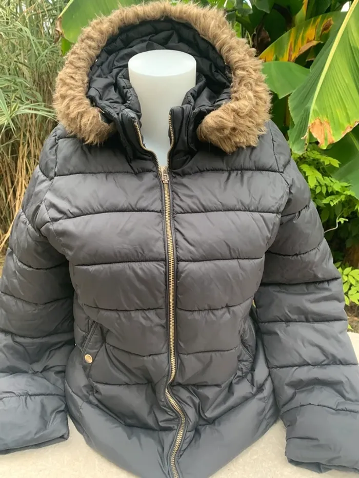 Doudoune Kaporal taille 38 avec capuche noir - photo numéro 2