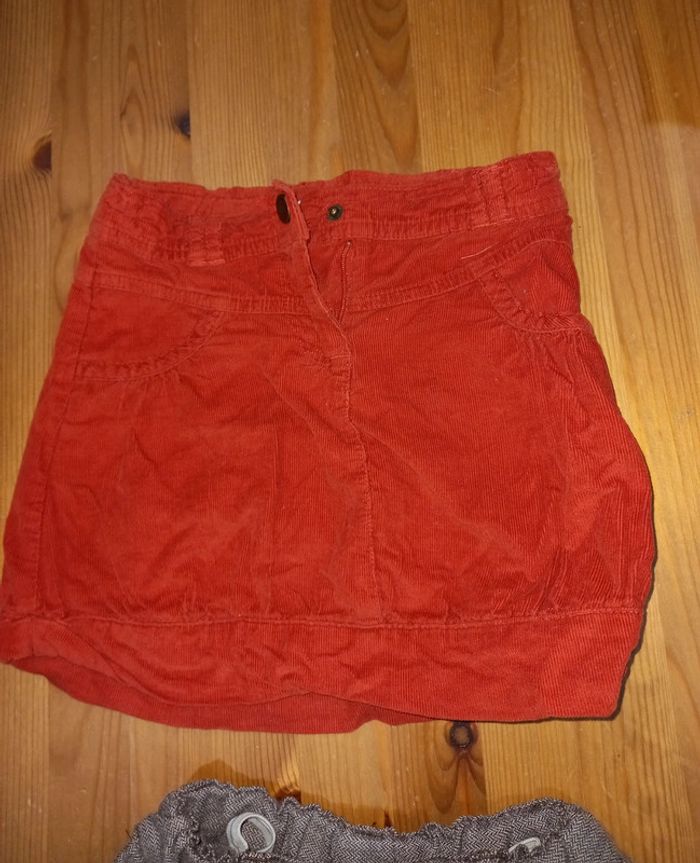Jupe et short 4 ans - photo numéro 3