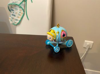 Figurine carrosse cendrillon tsum tsum disney