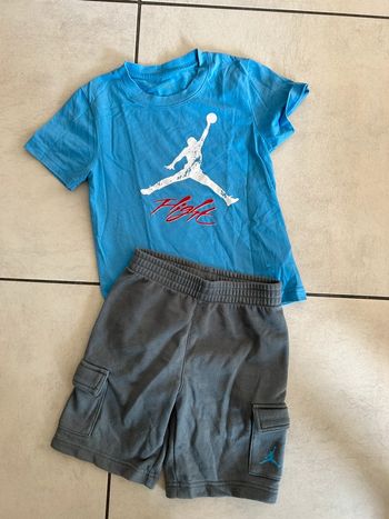 Ensemble Jordan taille 6/7 ans