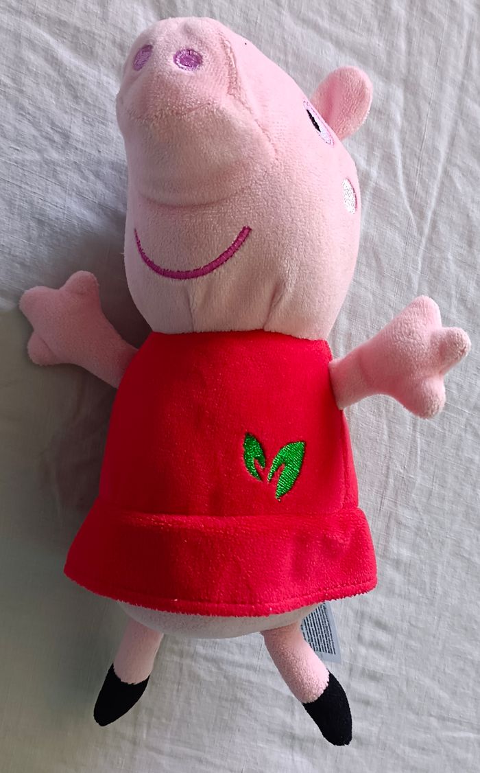 Peluche Peppa Pig en plastique recyclé - photo numéro 6