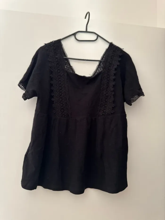 T shirt Bonobo noir avec dentelle - photo numéro 5