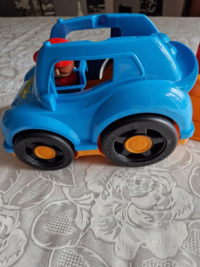 Grosse voiture bleue Megabloks - photo numéro 4