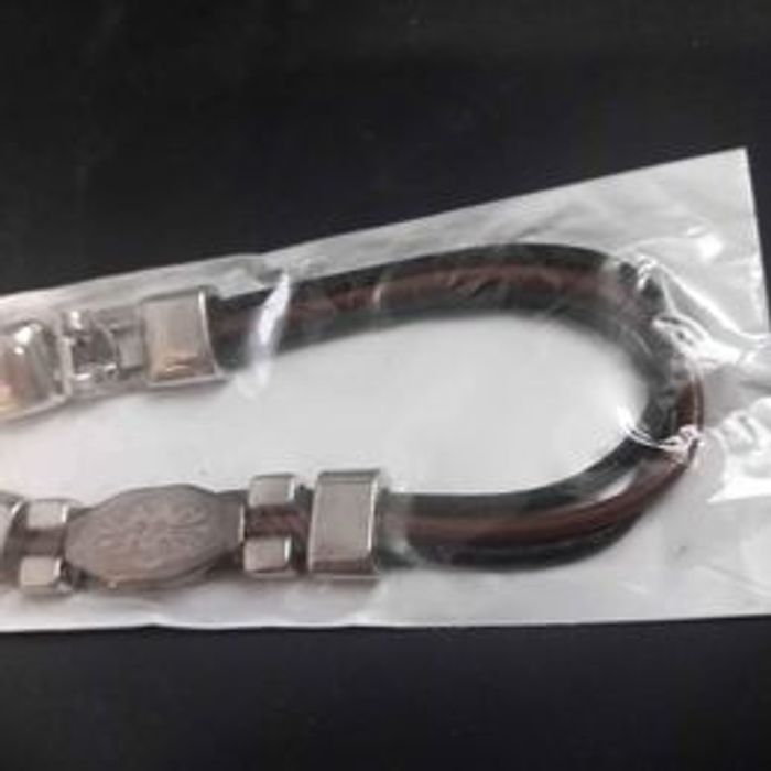 Bracelet avec tête de mort - photo numéro 4