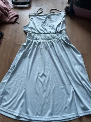 Robe bleu clair