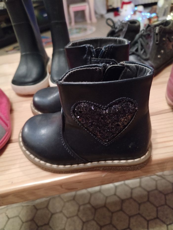 Chaussures taille 20 - photo numéro 5