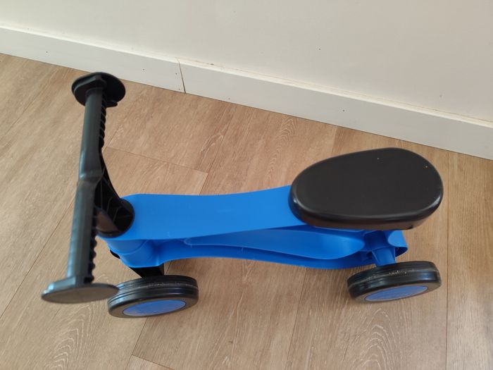 Petit vélo pousse pousse - photo numéro 3