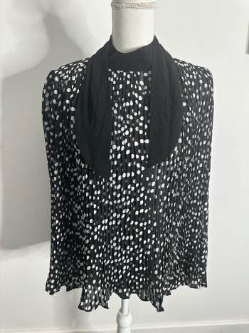 Blouse à pois plissée noire et blanche Zara T40 L