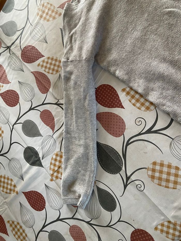 Pull gris - photo numéro 4