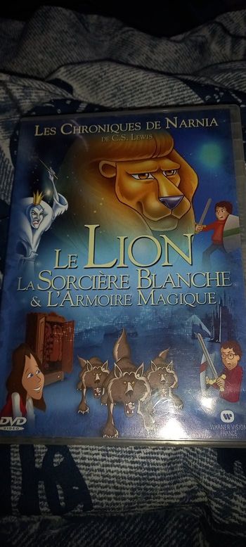 Dvd les chroniques de narnia  le lion la sorcière blanche et l armoire magique
