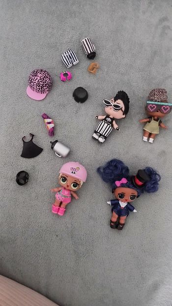 Lot poupée lol
