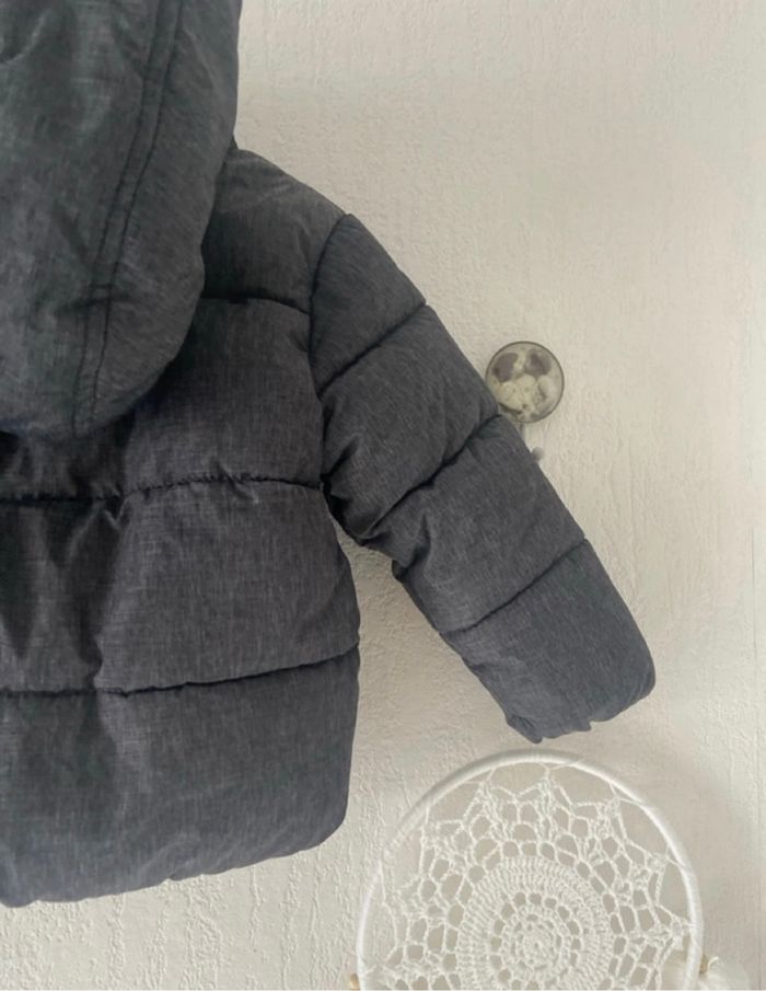 doudoune grise avec capuche In Extenso  18 mois - photo numéro 7